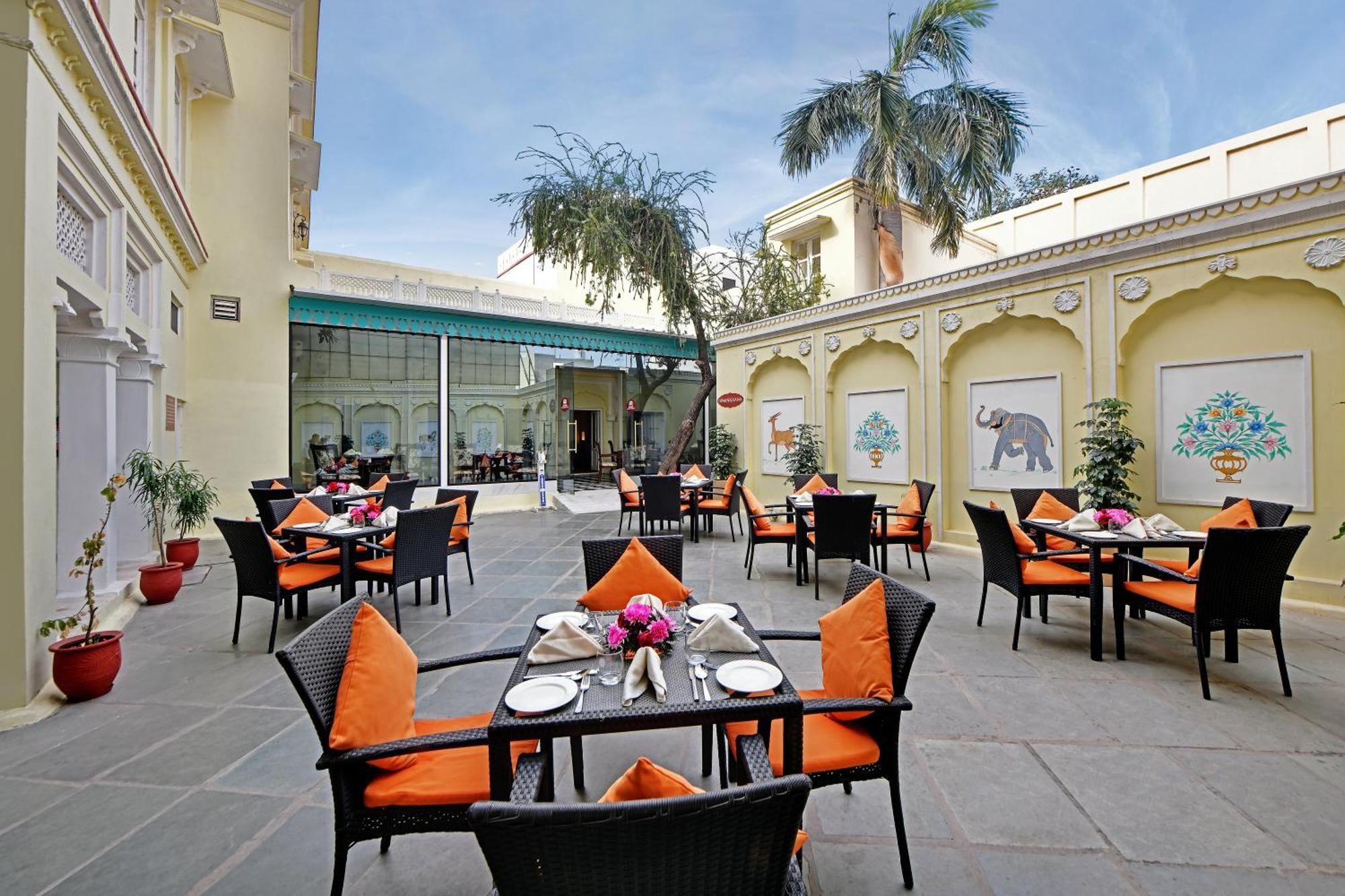 Hotel WelcomHeritage Ramgarh Panchkula Exterior foto